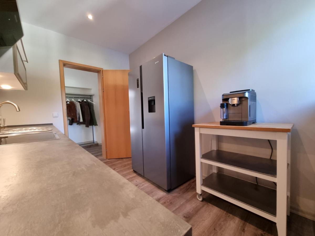 5 Sterne Bahnhoftraum, Appartement "Waldliebe" 133Qm, Grosse Terrasse 70Qm, Qr Code Scannen Fuer Virtuellen Rundgang, Premium Ausstattung 布劳恩费尔斯 外观 照片