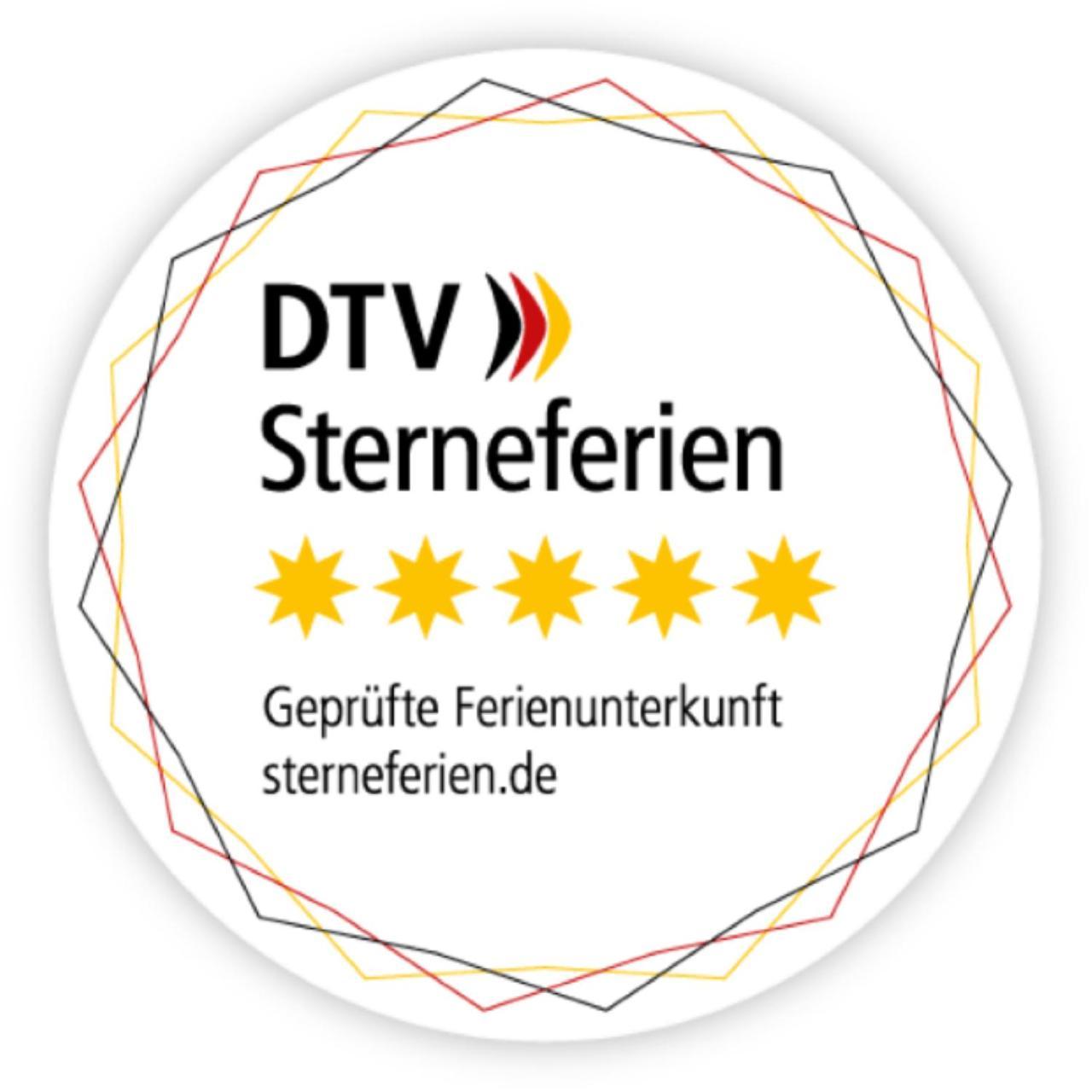 5 Sterne Bahnhoftraum, Appartement "Waldliebe" 133Qm, Grosse Terrasse 70Qm, Qr Code Scannen Fuer Virtuellen Rundgang, Premium Ausstattung 布劳恩费尔斯 外观 照片