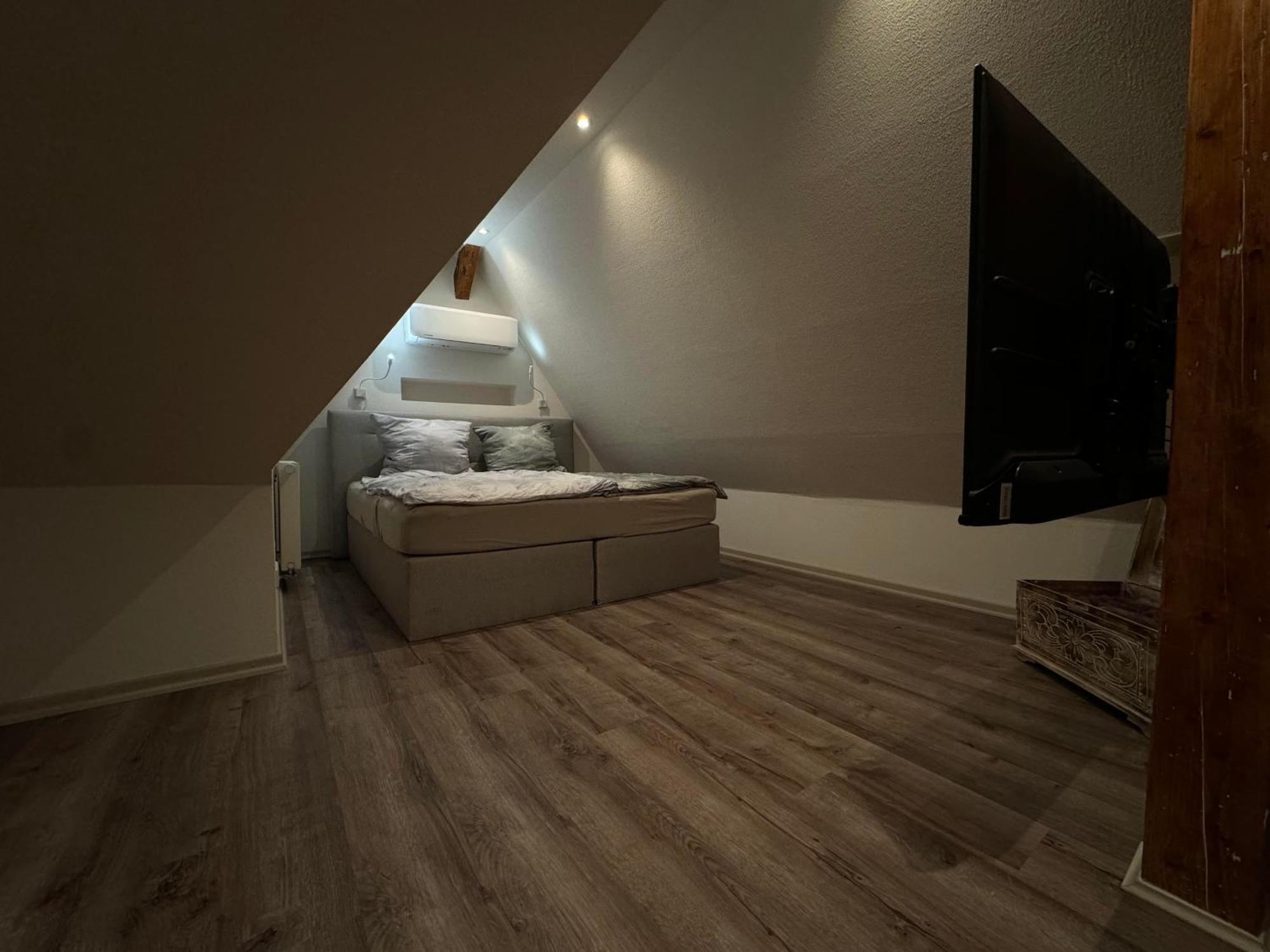 5 Sterne Bahnhoftraum, Appartement "Waldliebe" 133Qm, Grosse Terrasse 70Qm, Qr Code Scannen Fuer Virtuellen Rundgang, Premium Ausstattung 布劳恩费尔斯 外观 照片
